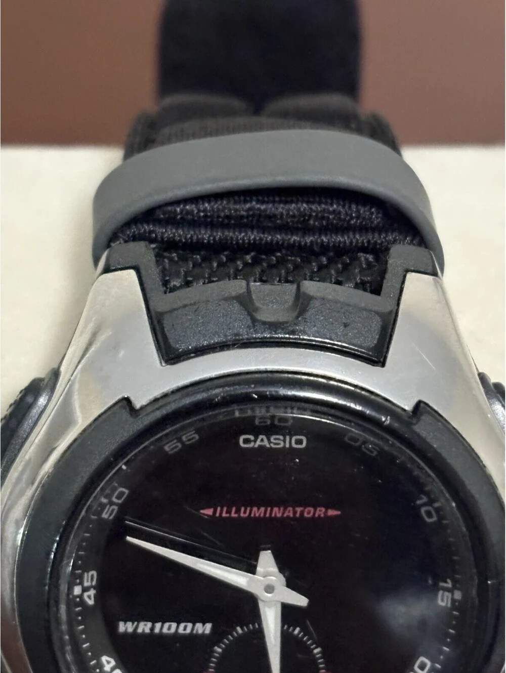 CASIO Illuminator 3319 AQ-160 World Timer 5 Alarms Mens Watch 43mm Works Great